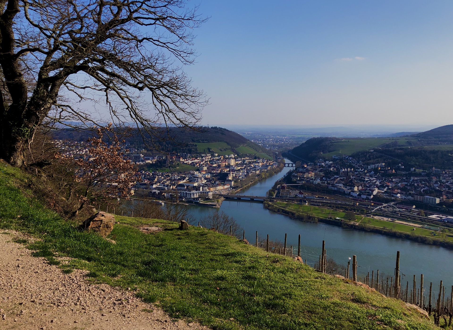 Нижний рейн река. Кельн река рейн. Река рейн в швейцарии. Рейн (река) притоки рейна. Рейн австрия.